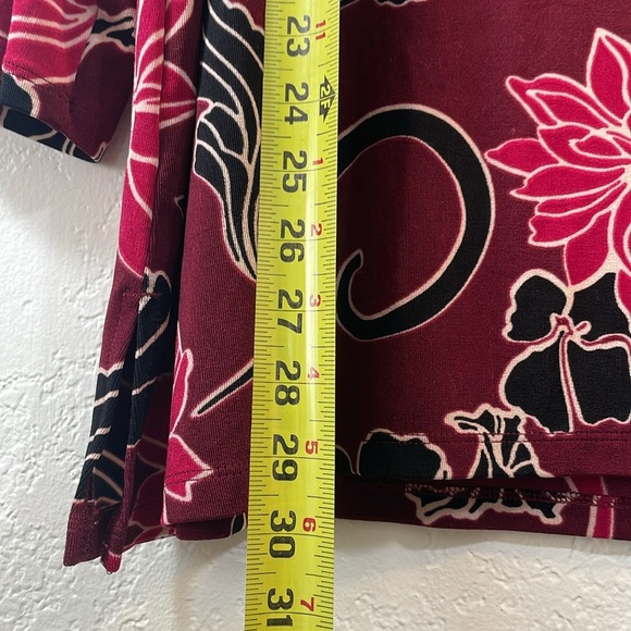 COPY - Plus Size Chico’s Print Keyhole Top size 3 - Picture 10 of 12